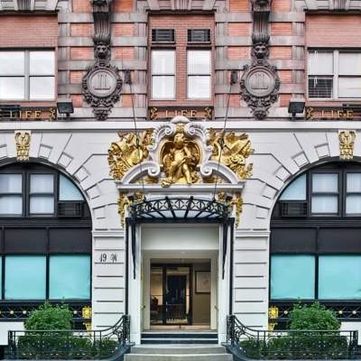 Review - Life Hotel - New York - USA - The Wise Traveller - Building