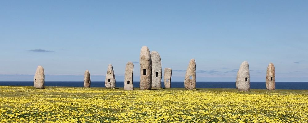 The Benefits of Travelling in Your Own Country - The Wise Traveller - Stones - Monolith