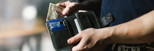 7 Rip Offs To Avoid At Airports - The Wise Traveller