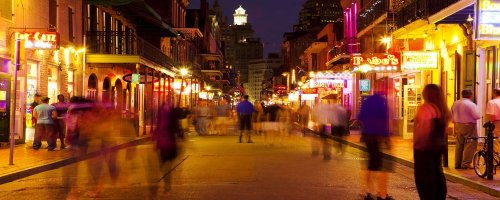 Dining Out in New Orleans - The Wise Traveller - Bourbon Street