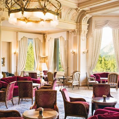 Grand Hotel Kronenhof - Pontresina - Switzerland - The Wise Traveller - Kronenhof Lobby