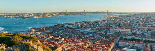 Have You Got a Bitch While on Holidays? The Red Book of Complaints, Portugal - The Wise Traveller