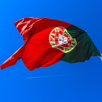 Have You Got a Bitch While on Holidays? The Red Book of Complaints, Portugal - The Wise Traveller