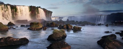 IGUAZU FALLS - RUMBLE IN THE JUNGLE - The Wise Traveller