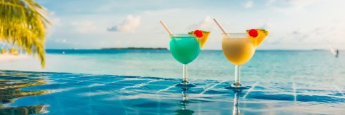 Is All-Inclusive For You? Useful Tips When Considering All-Inclusive Holidays - The Wise Traveller - Cocktails near the pool - Holiday