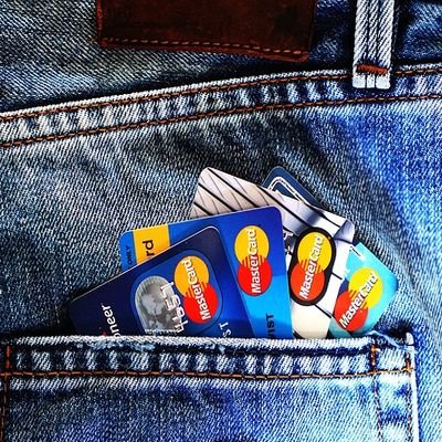 Keeping Your Money Safe - Keeping Your Money Safe When Travelling Makes For A Much Better Trip - The Wise Traveller - Credit cards