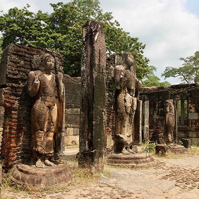 Massive Statues, a Big Rock to Climb and Ancient Cities - Sri Lanka - The Wise Traveller