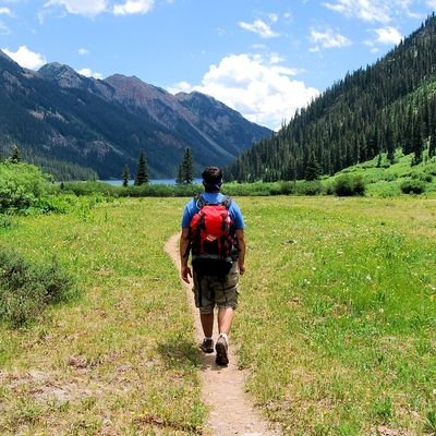 Pause and Go Deeper–Volunteering on Trips - The Wise Traveller