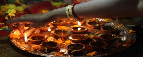 The Festival of Lights — Deepavali - India - The Wise Traveller - Pooja