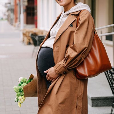 The Pros and Cons of Traveling When Pregnant - The Wise Traveller
