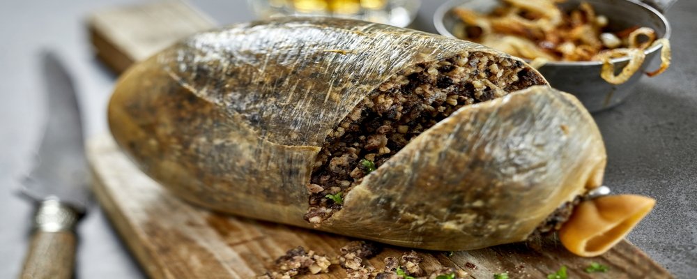 25 'Exotic' Dishes When Travelling - Top 25 Strange Foods When You Travel - The Wise Traveller - Scotland - Haggis