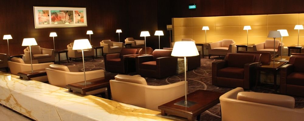 5 Great Business Class Lounges - 5 Business Lounges That Will Make You Love Airports Again - The Wise Traveller - KrisFlyer Gold Lounge, Singapore Changi Airport