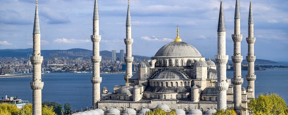 6 Gems To Explore In Istanbul - The Wise Traveller - Blue Mosque