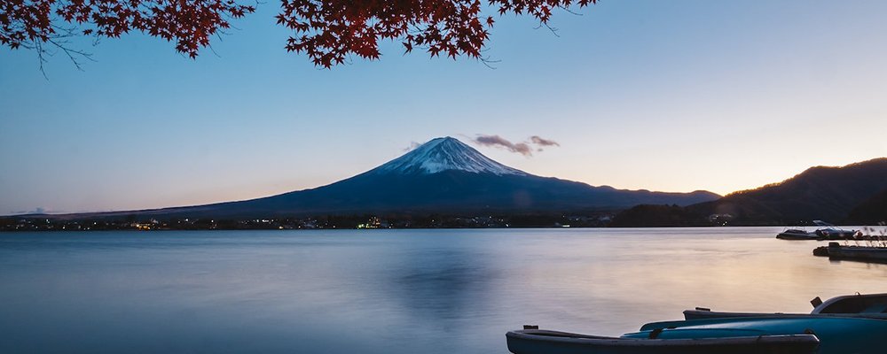 7 Cozy Autumn Getaways Around the World - The Wise Traveller - Mount Fuji