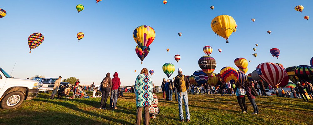 8 Best Places For A Hot Air Balloon Ride - The Wise Traveller - Albuquerque - New Mexico