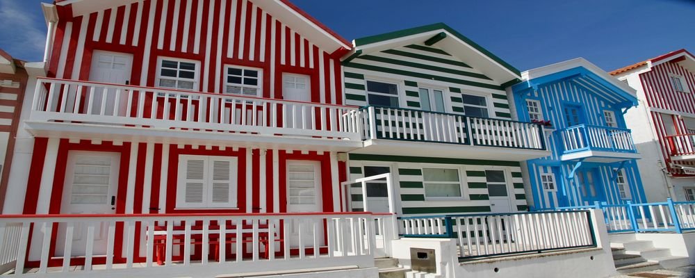 Aveiro—The Venice of Portugal - The Wise Traveller - Striped Houses