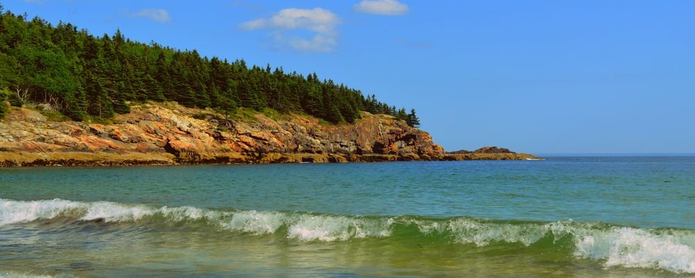 Best Beaches For Winter Surfing - The Wise Traveller - Maine - USA