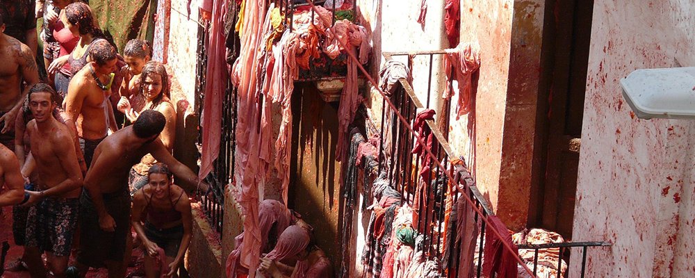 Best Global Festival Experiences in August - The Wise Traveller - Tomatina