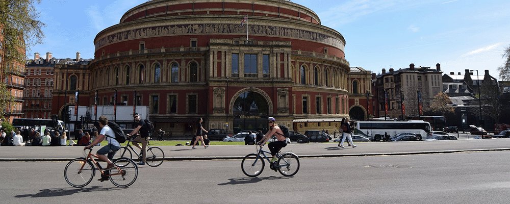 Best Routes - The Essential to Do List for Cyclists in London - The Wise traveller - Cyclists - Royal Albert hall - London