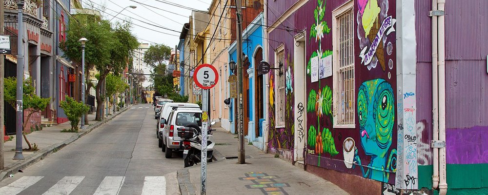 Best Street Art Locations - The Wise Traveller - Valparaiso
