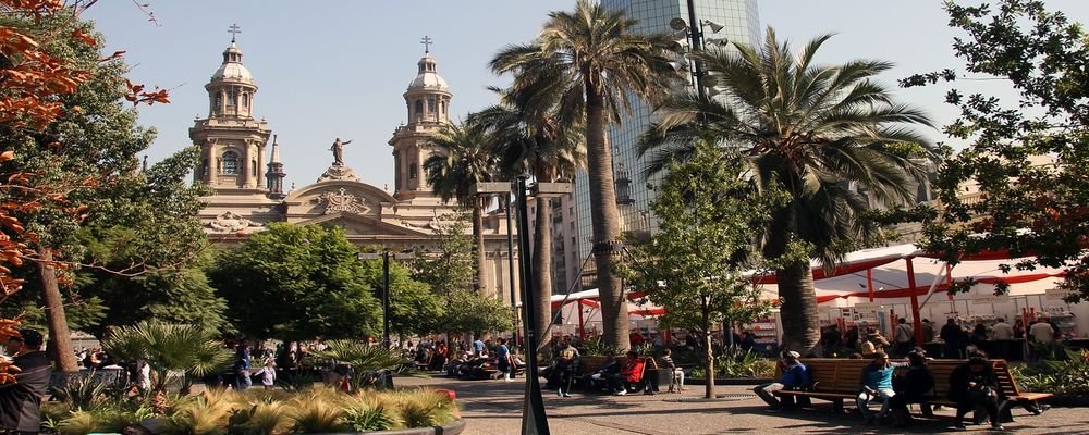 Best Trips For Solo Travelers - The wise Traveller - Santiago - Chile