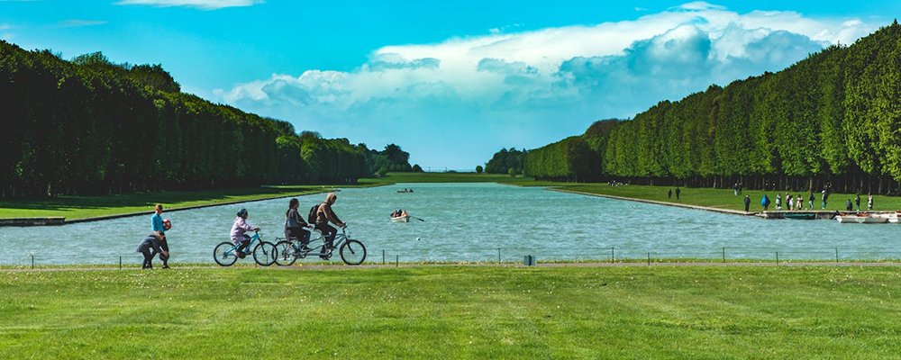 Blossoming Beauties - Unveiling the Secret Gardens of Spring in Paris - The Wise Traveller - Gardens at the Château de Versailles