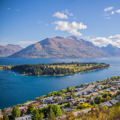 Easy Solo Destinations for the First-Timer - The Wise Traveller - Queenstown