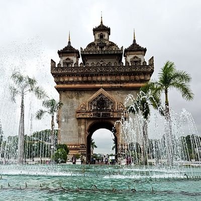 Eating Buffalo in Vientiane - The City of Sandalwood - The Wise Traveller - Patuxai