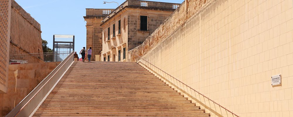 Eating Bunny and Pastizzi in Valletta - Malta - The Wise Traveller - Stairs
