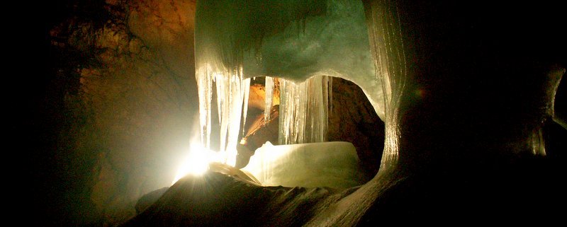 Incredible Explorable Caves - The Wise Traveller