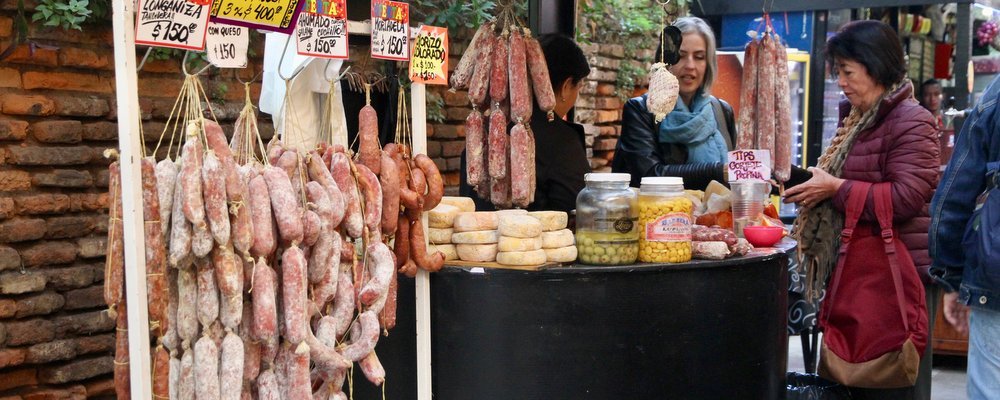 Feria de San Telmo - the San Telmo Markets of Buenos Aires