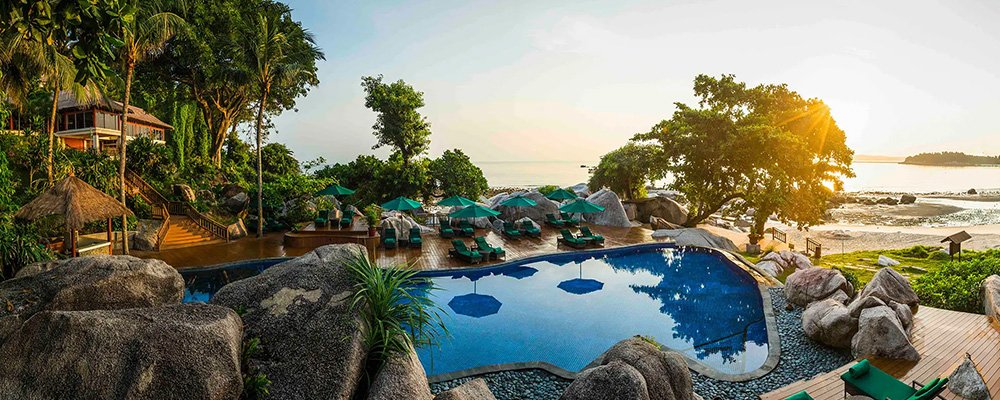 Gado Gado, Cocktails and Myths - Banyan Tree Bintan - Indonesia - The Wise Traveller - Beach pool