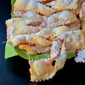 Galani traditional Venician carnival treat - The Wise Traveller