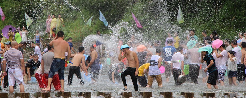 Go April! A Festival Focus - The Wise Traveller - Songkran