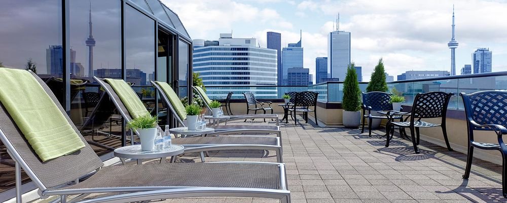 Hotel Review - Chelsea Hotel - Toronto - Ontario - Canada - The Wise Traveller - Sun Deck