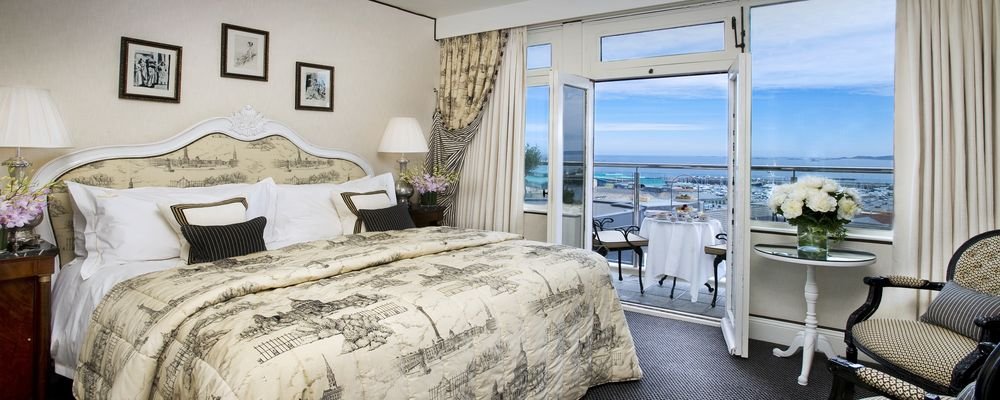 Hotel Review - The Old Government House Hotel & Spa - St Peter Port - Guernsey - Channel Islands - The Wise Traveller - Sea View King size bed