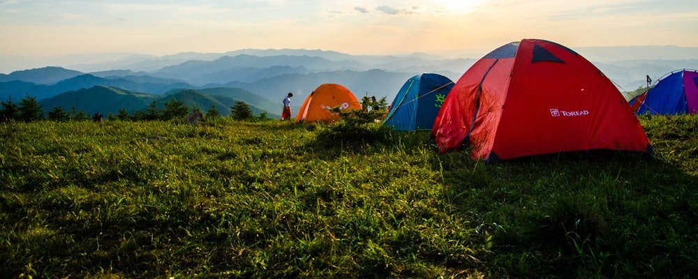 How to Decide Where to Stay - The Wise Traveller - Camping