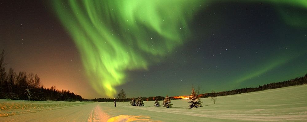 How to Photograph the Northern Lights - The Wise Traveller - Alaska - Aurora Borealis