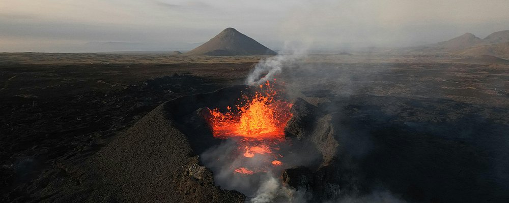 Is Volcano Tourism The 'Next Big Thing' - The Wise Traveller - Reykjanes