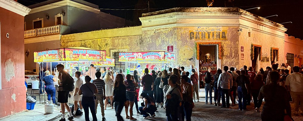 James Bond and the Day of the Dead - Merida, Mexico - The Wise Traveller - IMG_6122