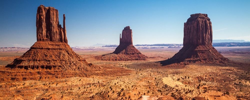 Landscape Photography - 7 Dream Destinations for Landscape Photography - The Wise Traveller - Monument Valley - Arizona - The American South-West