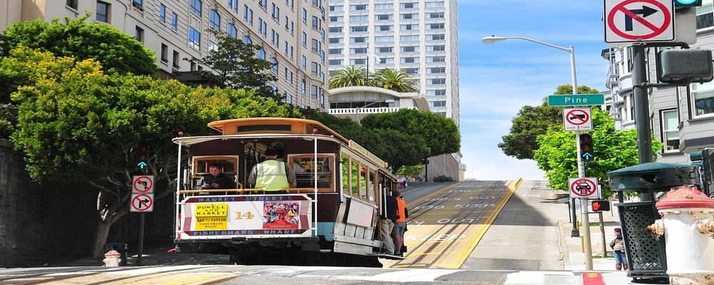 Making the Most of a Short Break in San Francisco - The Wise Traveller - Cable Cars