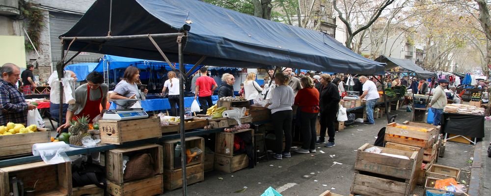 Mayhem and Markets in Montevideo -  Uruguay - The Wise Traveller  - IMG_1470