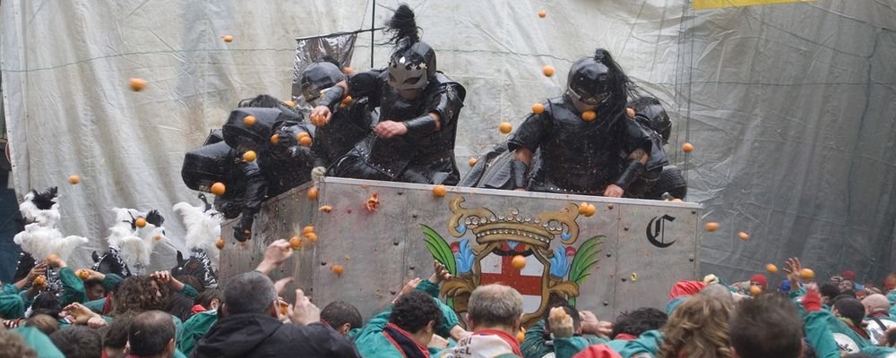 Playing With Food - Wacky Festivals of the World - The Wise Traveller - Battle of the Oranges
