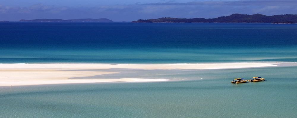 Playtime on the Great Barrier Reef - Far North Queensland - The Wise traveller - Boats