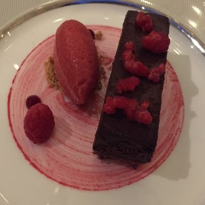 Review - The Athenaeum Hotel & Residences - London - U.K. - The Wise Traveller - Chocolate marquise at Galvin