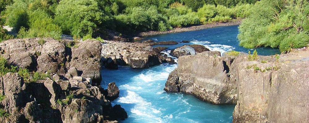 Running Rapids - South America - The Wise Traveller - Rio Futaleufu