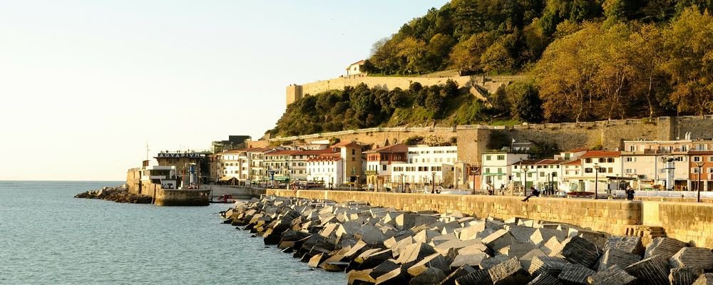 Savouring the City of San Sebastian - The Wise Traveller - Houses