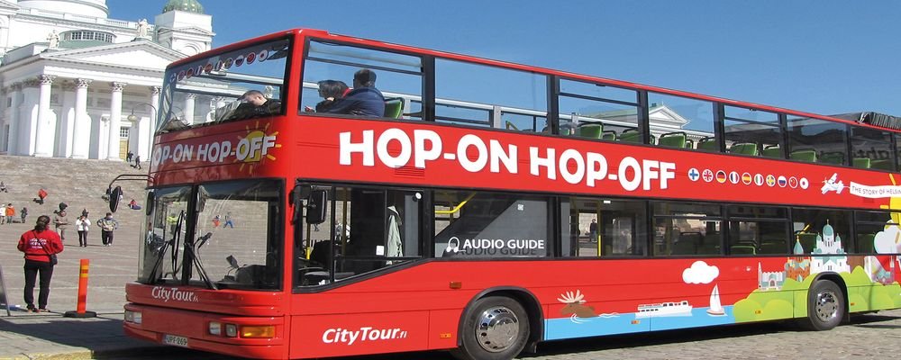 Solo Traveller Transportation Tips - The Wise Traveller - Hop on Hop Off tourist bus