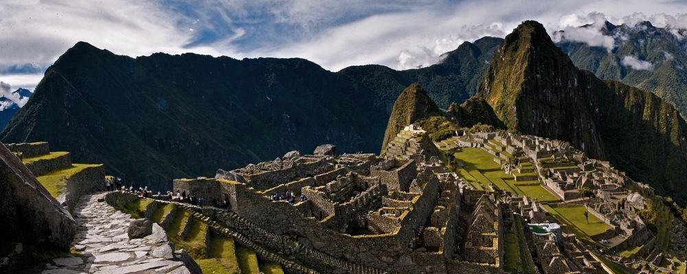 South America's Top 5 - 5 Destinations in South America You Should Visit - The Wise Traveller - South America - Machu Picchu, Peru